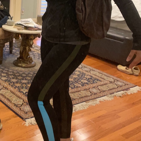 Gucci Guccisma Pelham Studded Bag - Picture 14 of 15